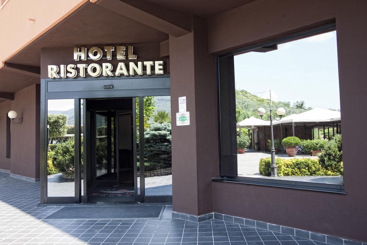 Sunny Palace Hotel Restaurant Prossedi Esterno foto
