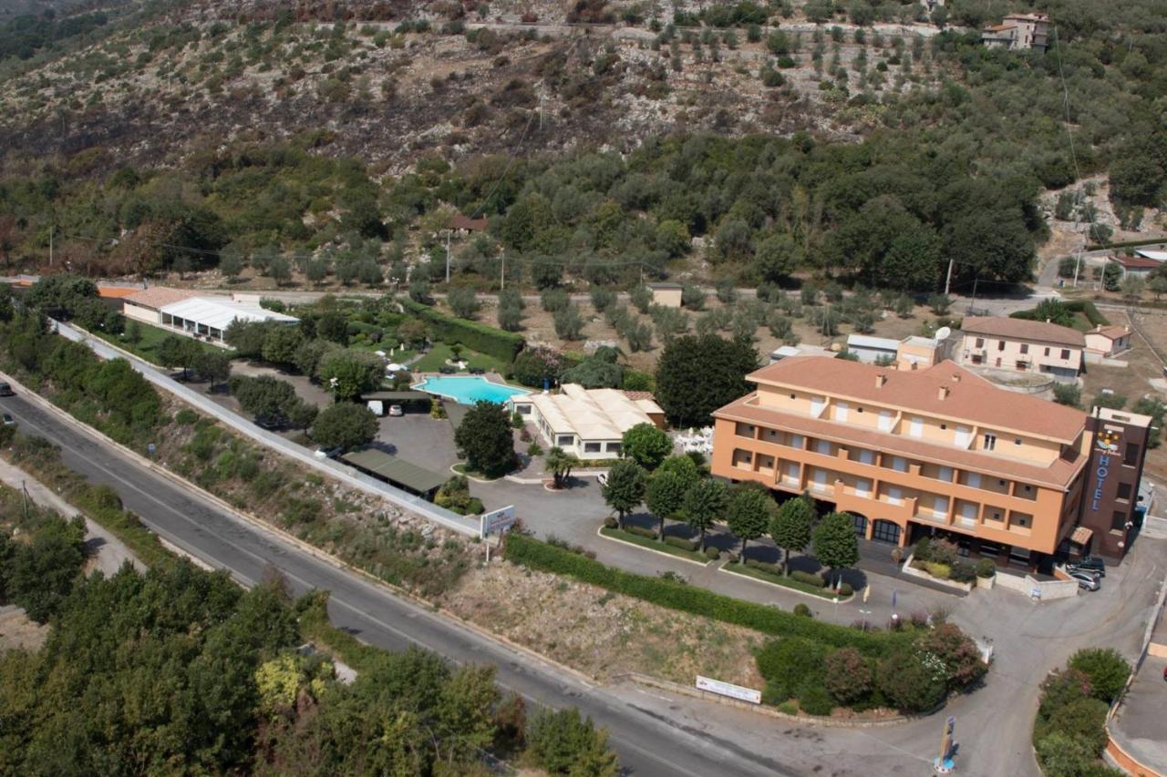 Sunny Palace Hotel Restaurant Prossedi Esterno foto